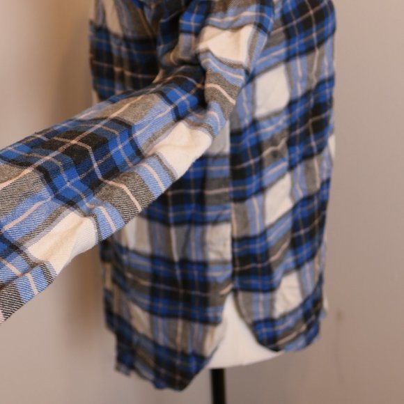 American Eagle "Ahh-mazingly Soft" Flannel - Picture 7 of 10